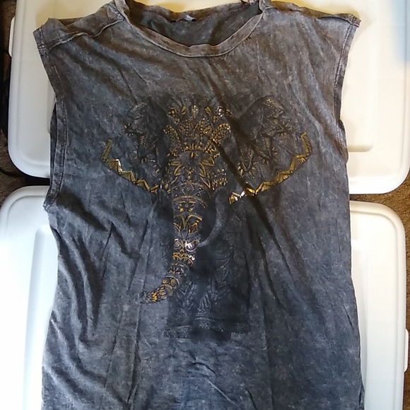 Love Culture Elephant 'Muscle Tee' EUC - Picture 1 of 5